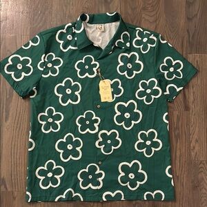 Hardaddy Hawaiian Green Floral Men's Shirt, Size - L. New With Tag!